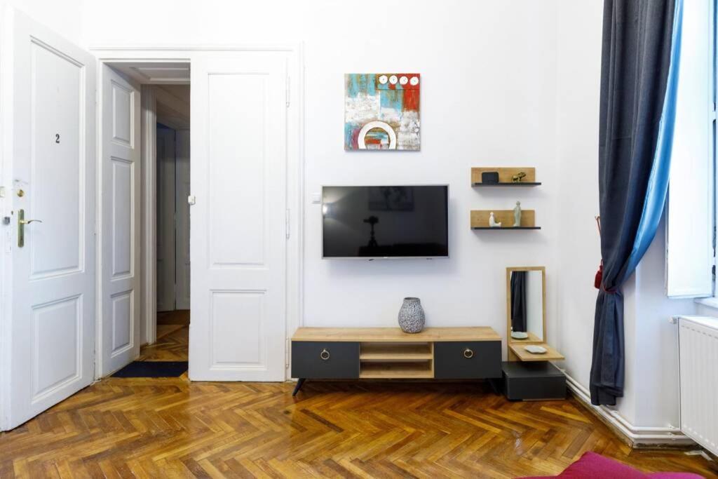 Mira Central Studio Braszów Zewnętrze zdjęcie
